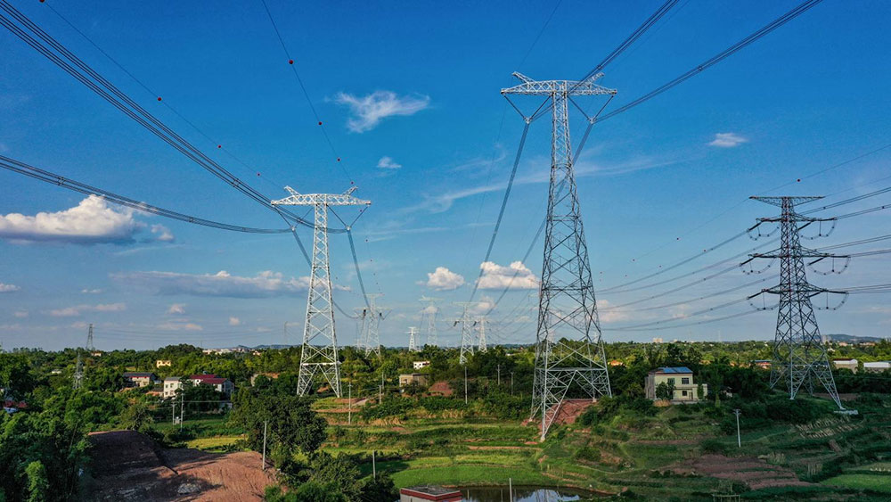 白鹤滩-浙江±800kV特高压直流输电线路工程川6标全线贯通 白鹤滩-浙江±800kV特高压直流输电线路工程川6标全线贯通