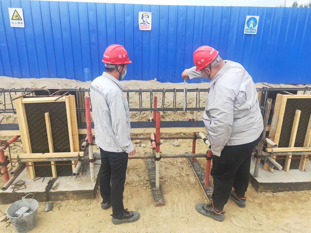 电网事业部新疆管理中心组织开展“师带徒---传帮带”活动 电网事业部新疆管理中心组织开展“师带徒---传帮带”活动